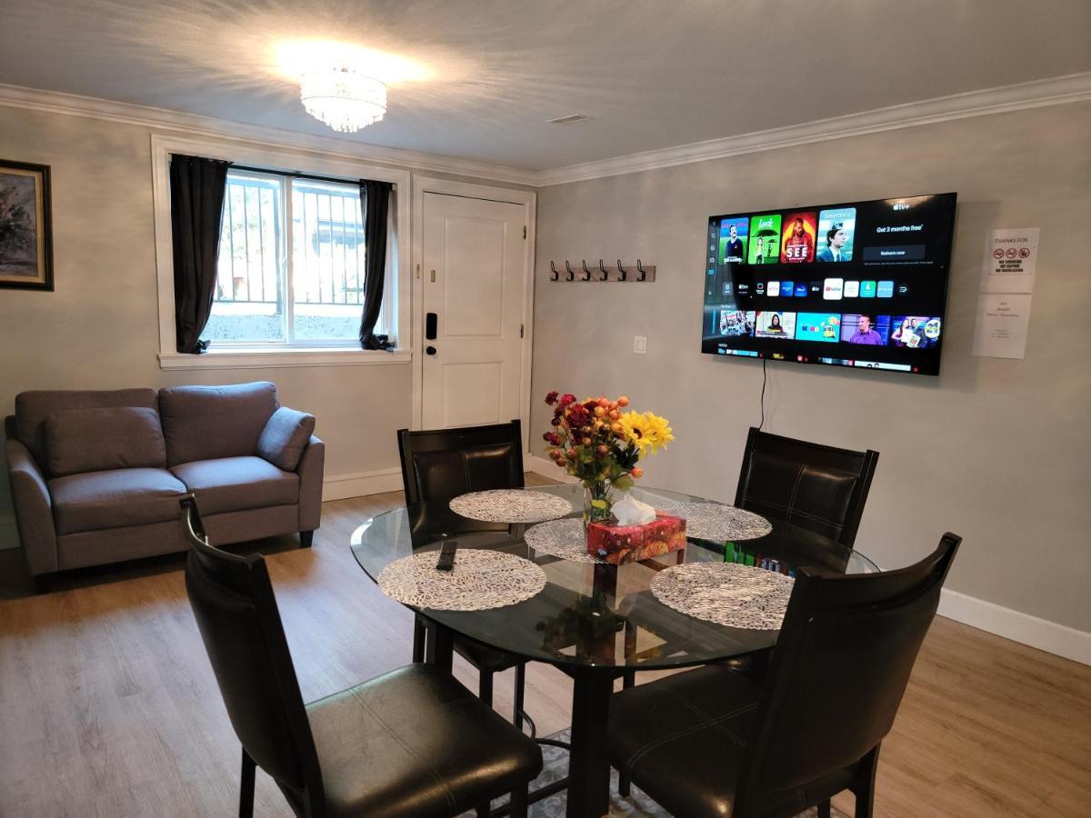 Oscar Inn & 2Bd Family Suite Or Private Room 애버츠퍼드 외부 사진