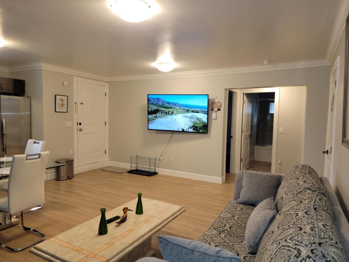 Oscar Inn & 2Bd Family Suite Or Private Room 애버츠퍼드 외부 사진