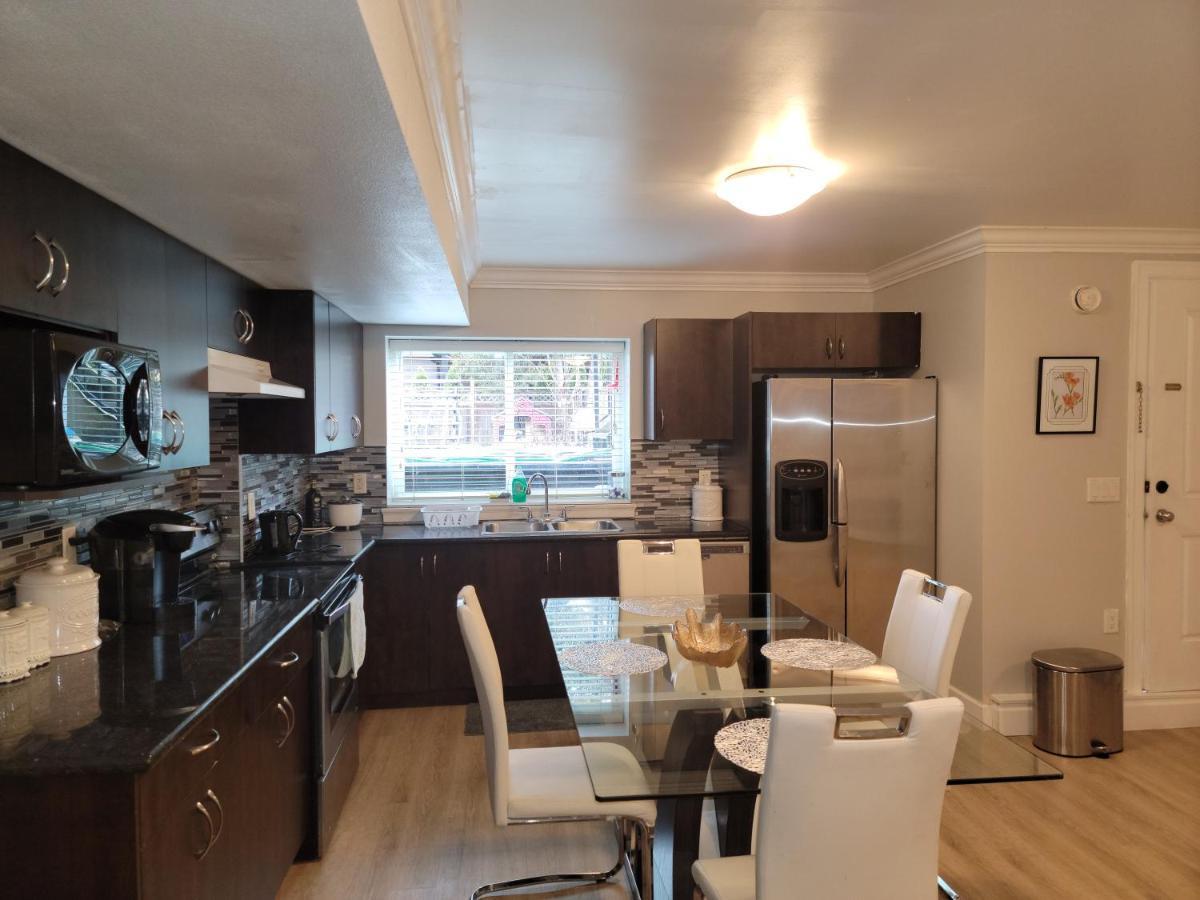 Oscar Inn & 2Bd Family Suite Or Private Room 애버츠퍼드 외부 사진
