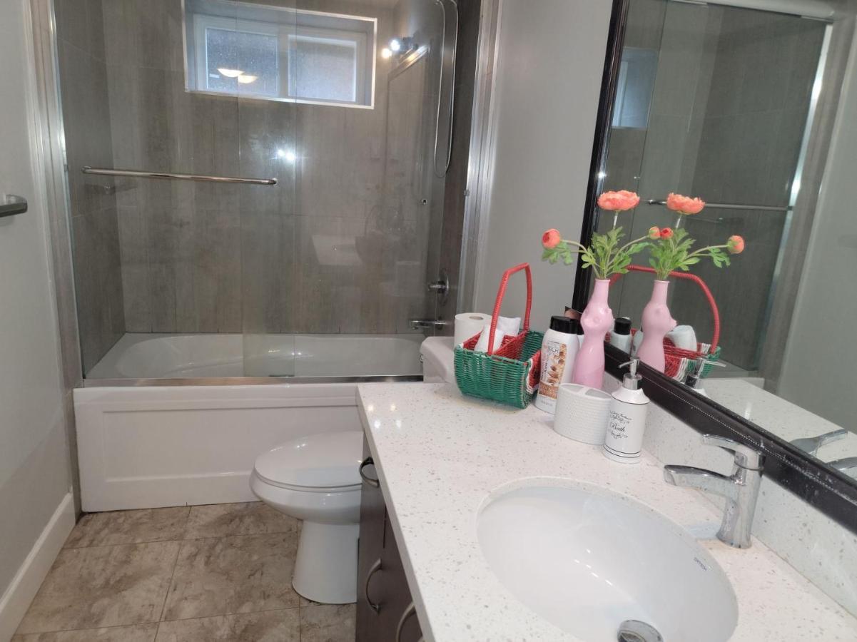 Oscar Inn & 2Bd Family Suite Or Private Room 애버츠퍼드 외부 사진