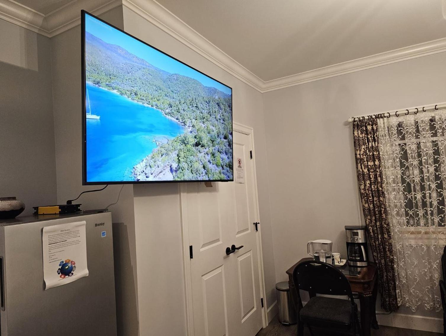 Oscar Inn & 2Bd Family Suite Or Private Room 애버츠퍼드 외부 사진